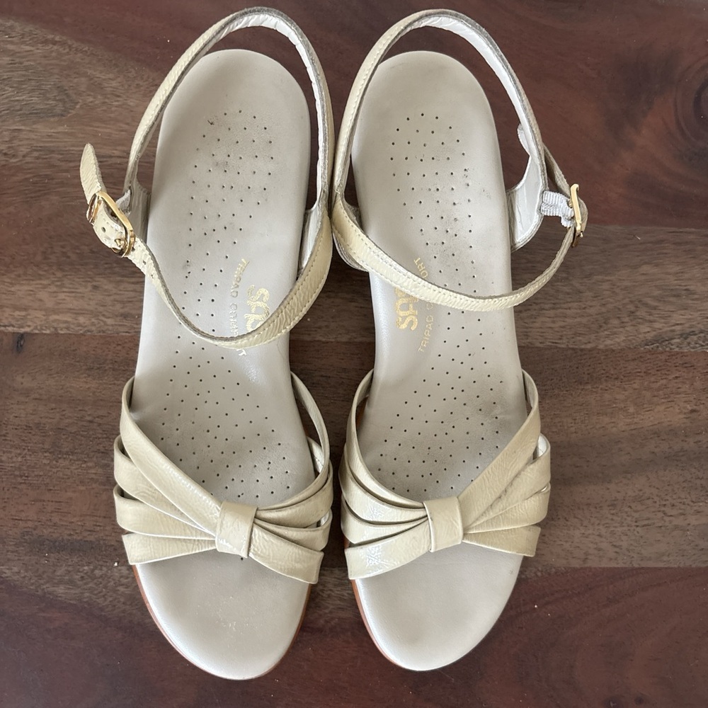 SAS Tripad Comfort Made In USA Women’s Leather Ivory Strap Low Sandals so 8.5 N